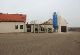  (photo)