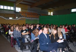  (photo)