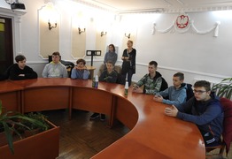 Uczniowie z Głuchowa z wizytą w UG w Czempiniu (photo)