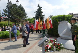 Złożenie kwiatów (photo)